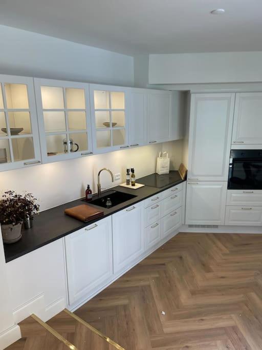 Апартаменты Nyrenoveret Charmerende Lejlighed I Odense C! Экстерьер фото