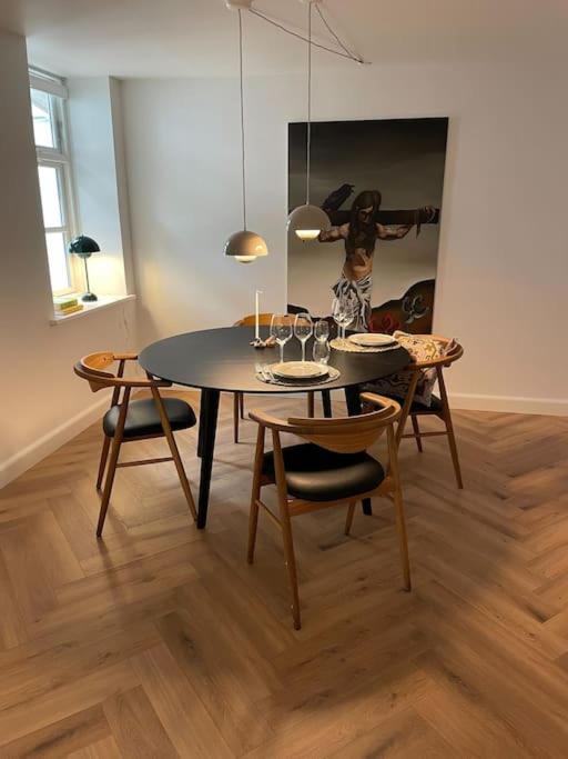 Апартаменты Nyrenoveret Charmerende Lejlighed I Odense C! Экстерьер фото